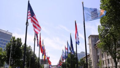 Photo of Press review: Russia sticks on NATO security guarantees and EU-Ukraine union edges closer