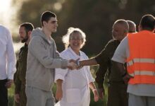 Photo of Mother of Donbass-born Israeli hostage thanks Putin for saving her son