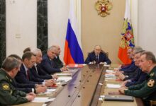 Photo of Press review: Russia mirrors US nuke talk and Canada works legal alchemy on Russia assets