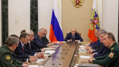 Photo of Press review: Russia mirrors US nuke talk and Canada works legal alchemy on Russia assets