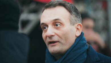 Photo of French politician slams Macron ‘most hated head of state in world’