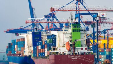 Photo of Press review: EU struggles on Russia sanctions while Moscow trade surplus grows