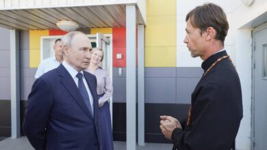 Photo of Press review: Putin’s Iturup visit sends message to Japan as EU falls short of gas targets