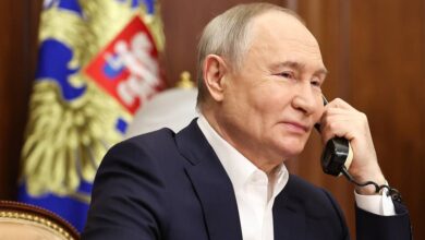 Photo of Russian presidential aide says Putin-Trump conversation was substantive, friendly